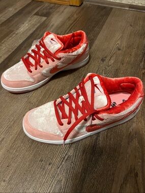Nike Women’s Pink Velvet Low-Top Sneakers with Red Accents